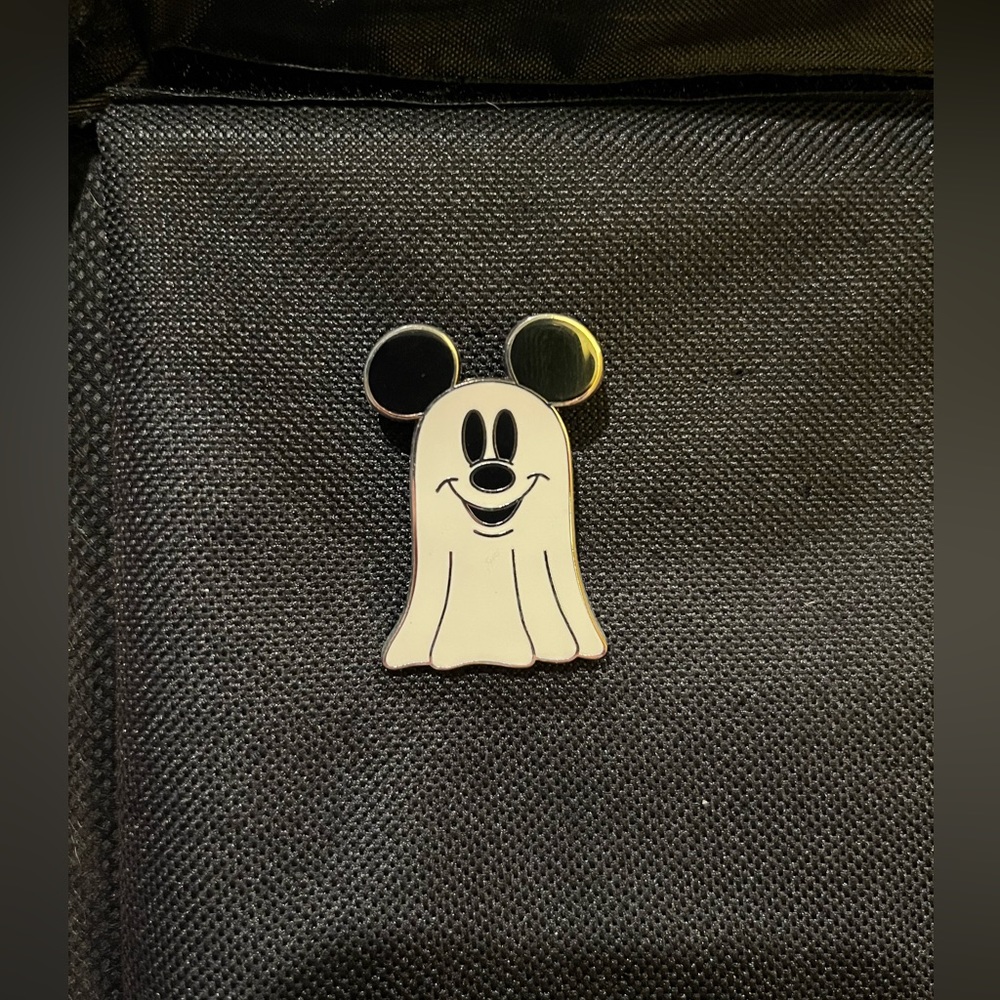 Disney pin